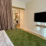 The Royal Palace Luxury By Sattal Apartment