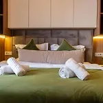 The Royal Palace Luxury By Sattal Apartment Bucharest